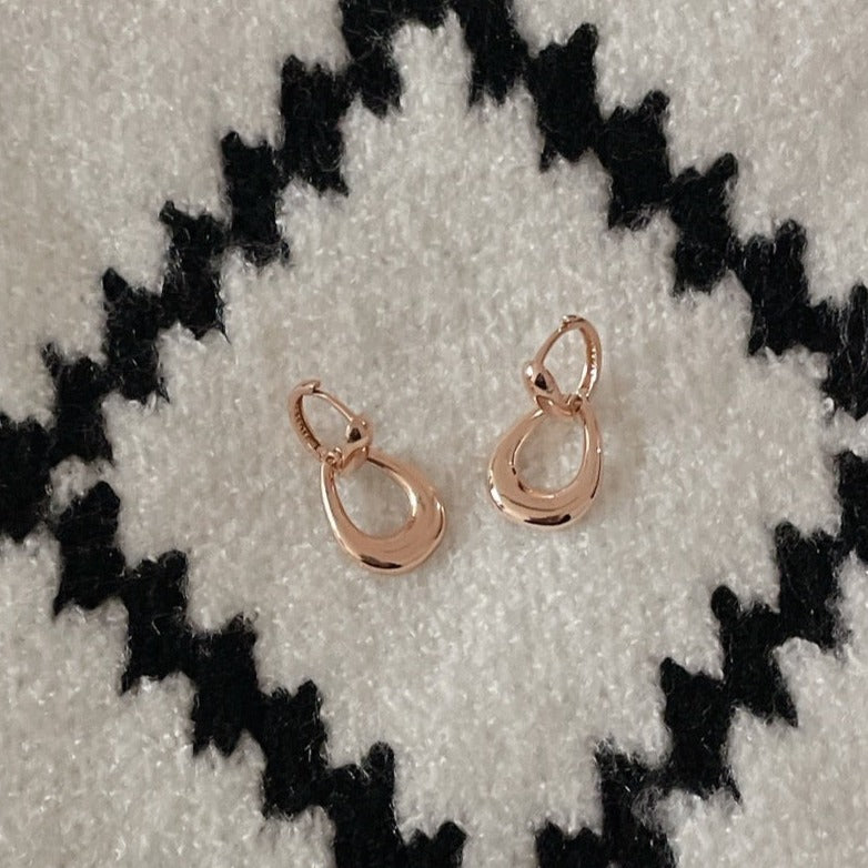 Bella Dangle Earrings