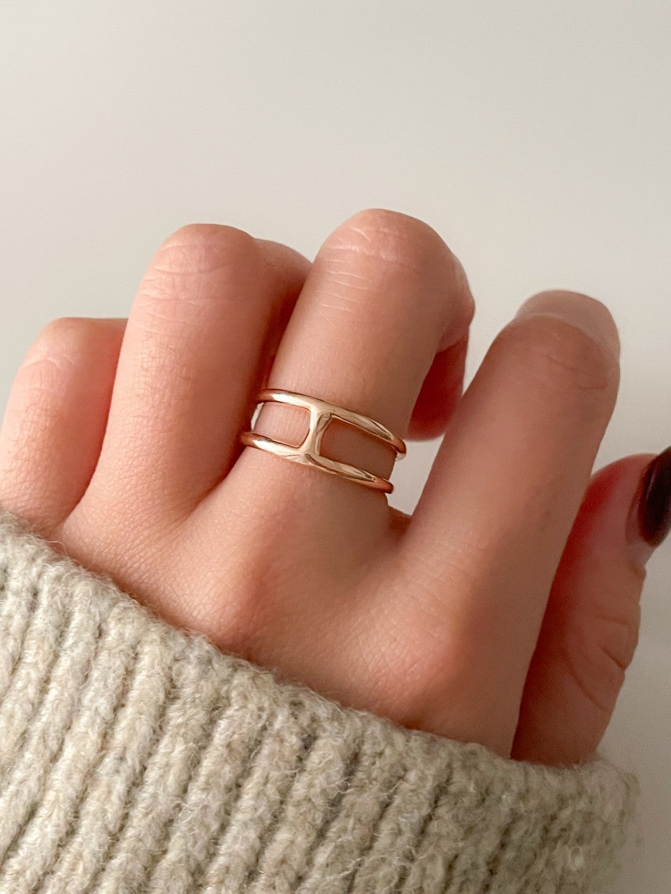 H Shape Ring