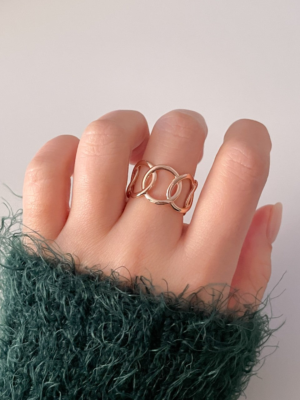 Circle Link Ring