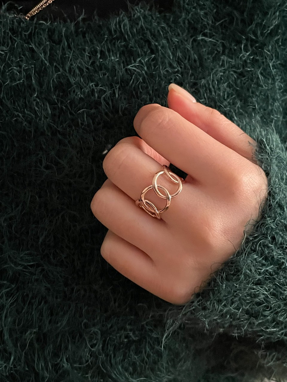 Circle Link Ring