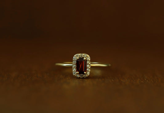 Garnet Ring