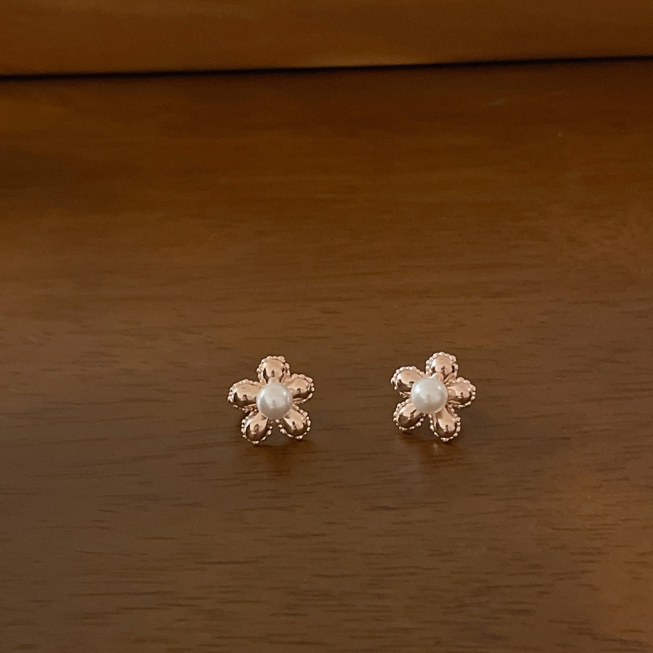 Flower Pearl Earrings