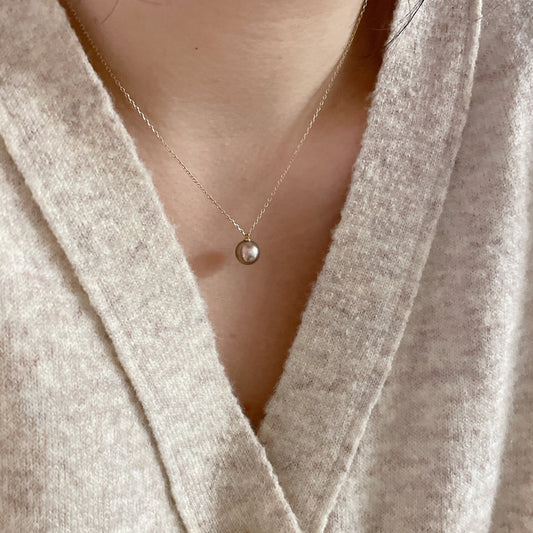 Black Pearl Necklace