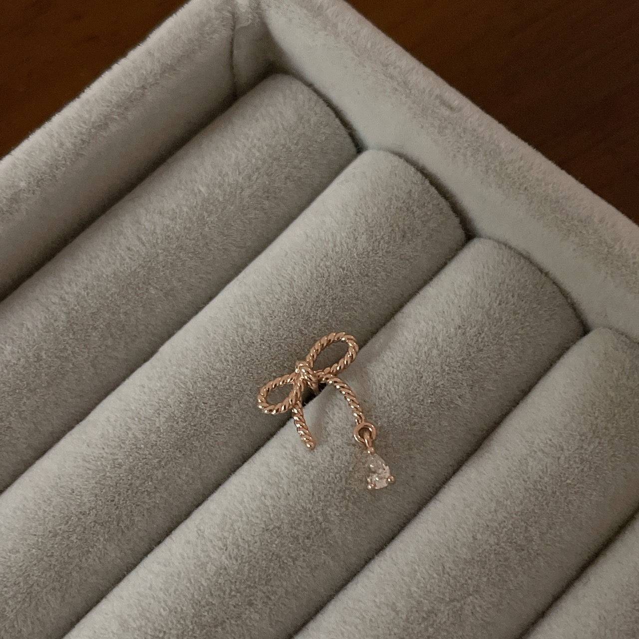 Bow Dangle Piercing