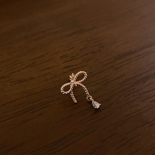 Bow Dangle Piercing