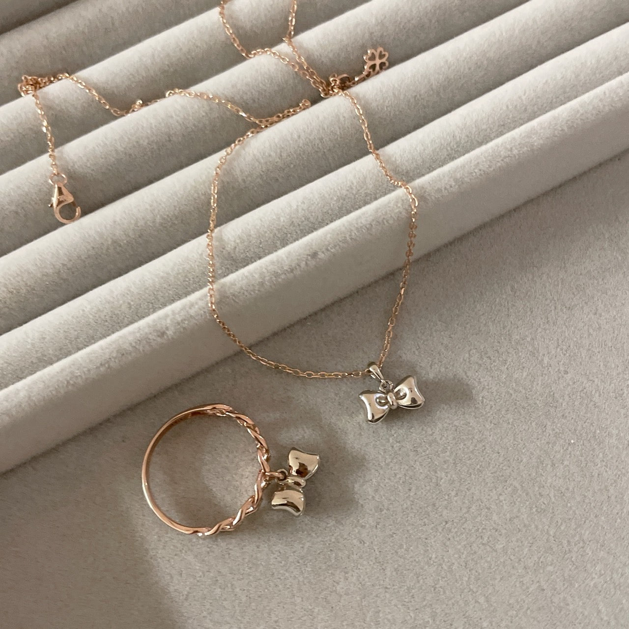 Bow Charm Ring
