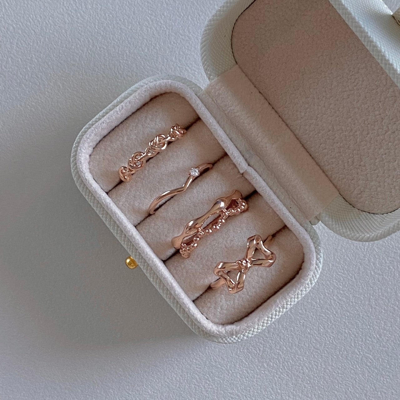 V & Pretzel Ring