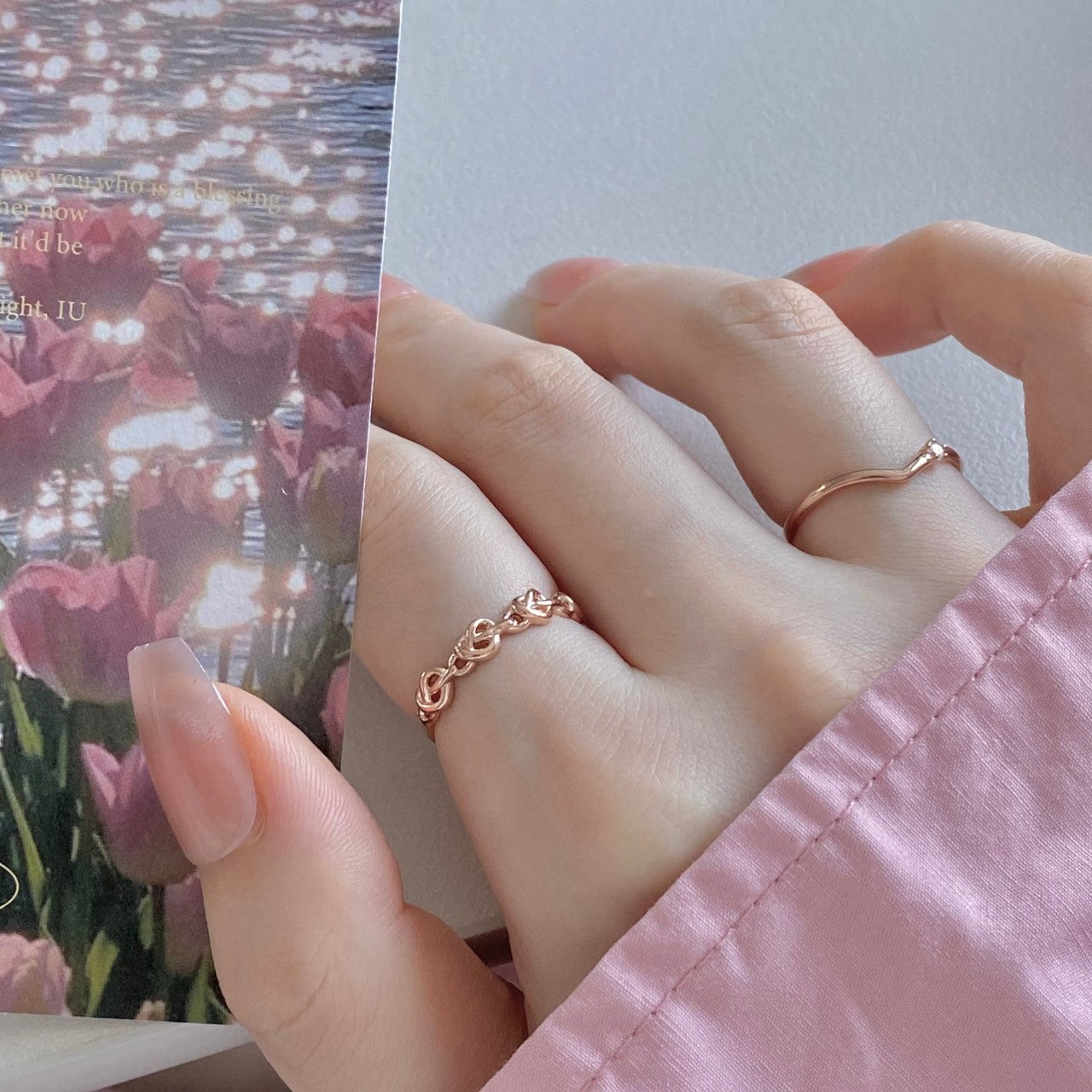 V & Pretzel Ring