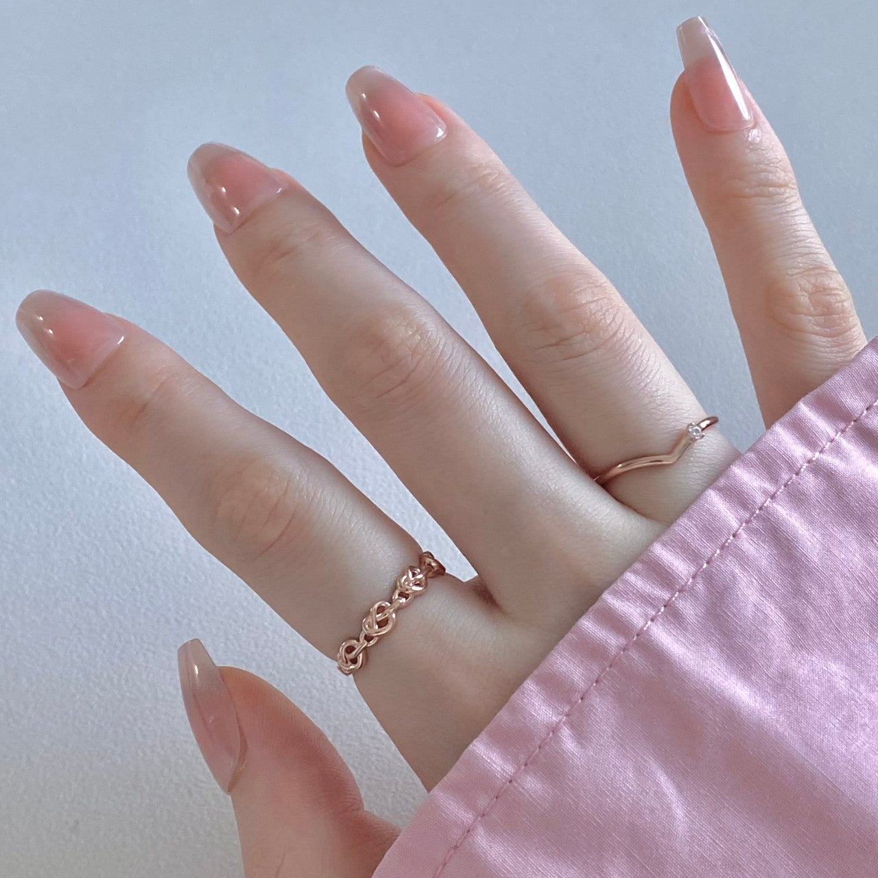 V & Pretzel Ring