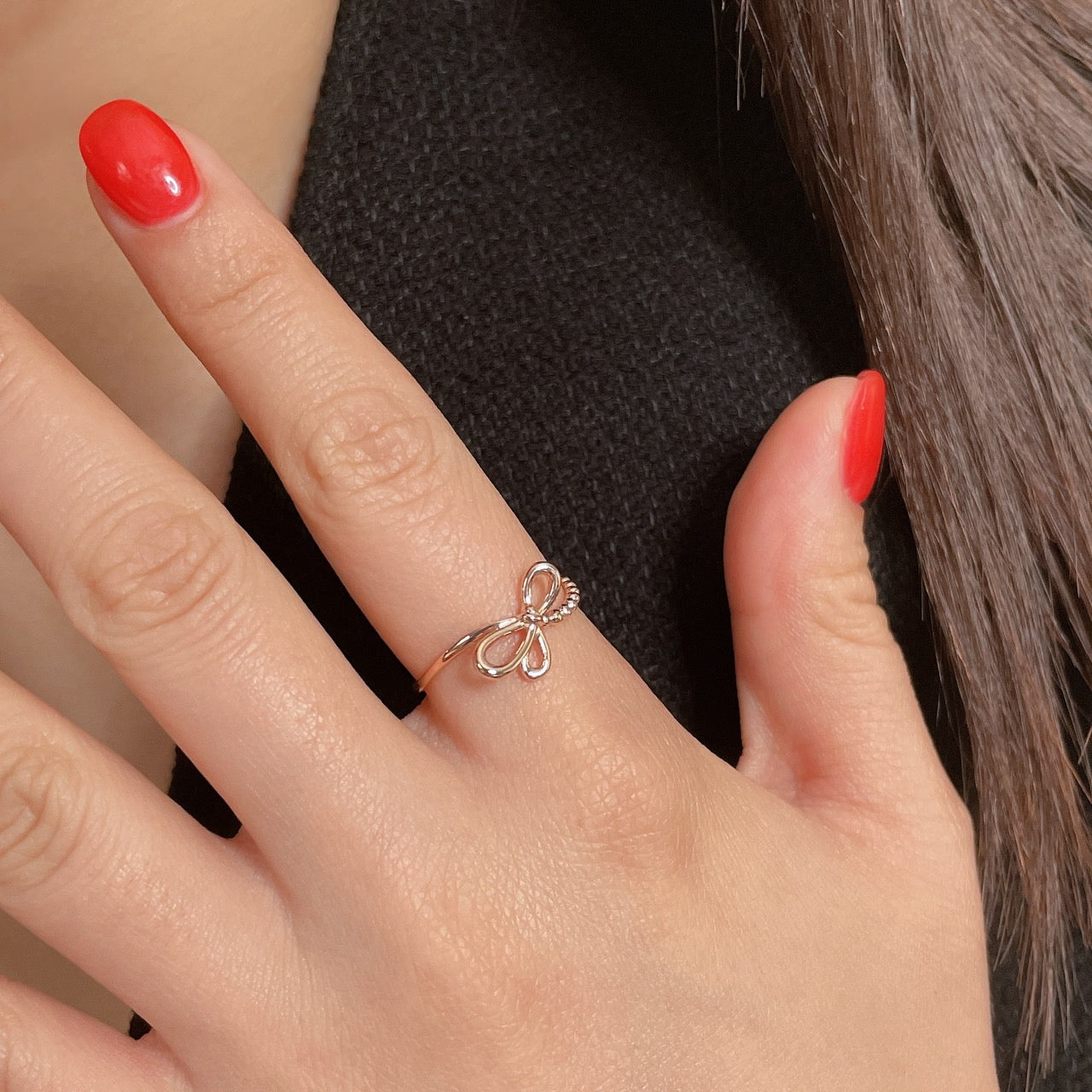 Bow Wavy Ring