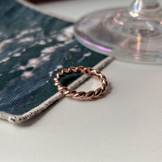 Gold Twist Ring Front Facing image