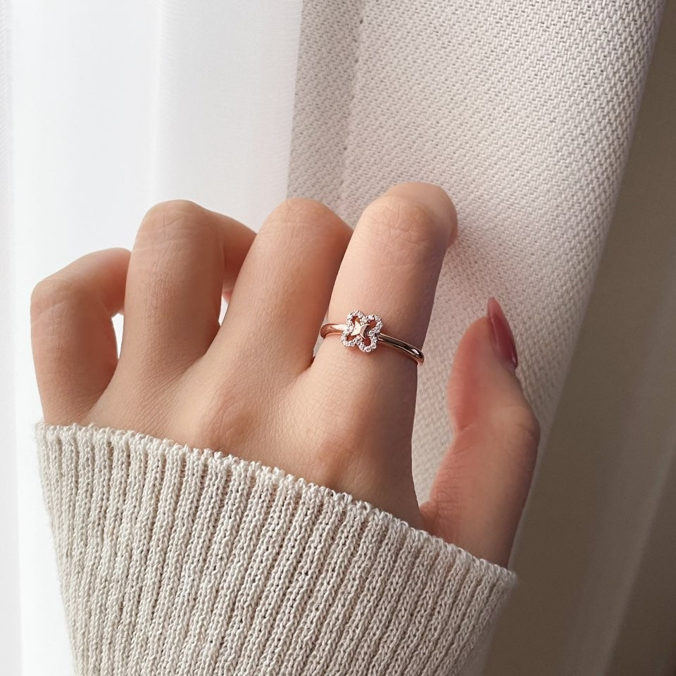 Clover Ring