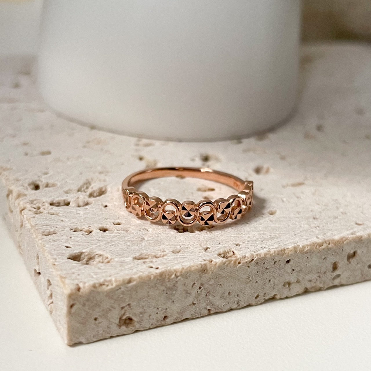Rounded wave ring