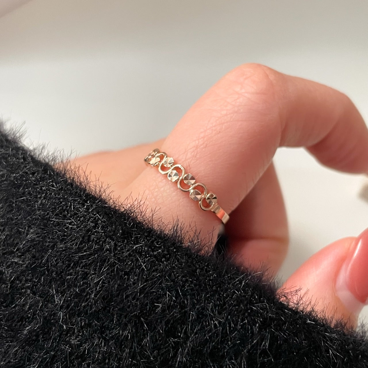 Rounded wave ring