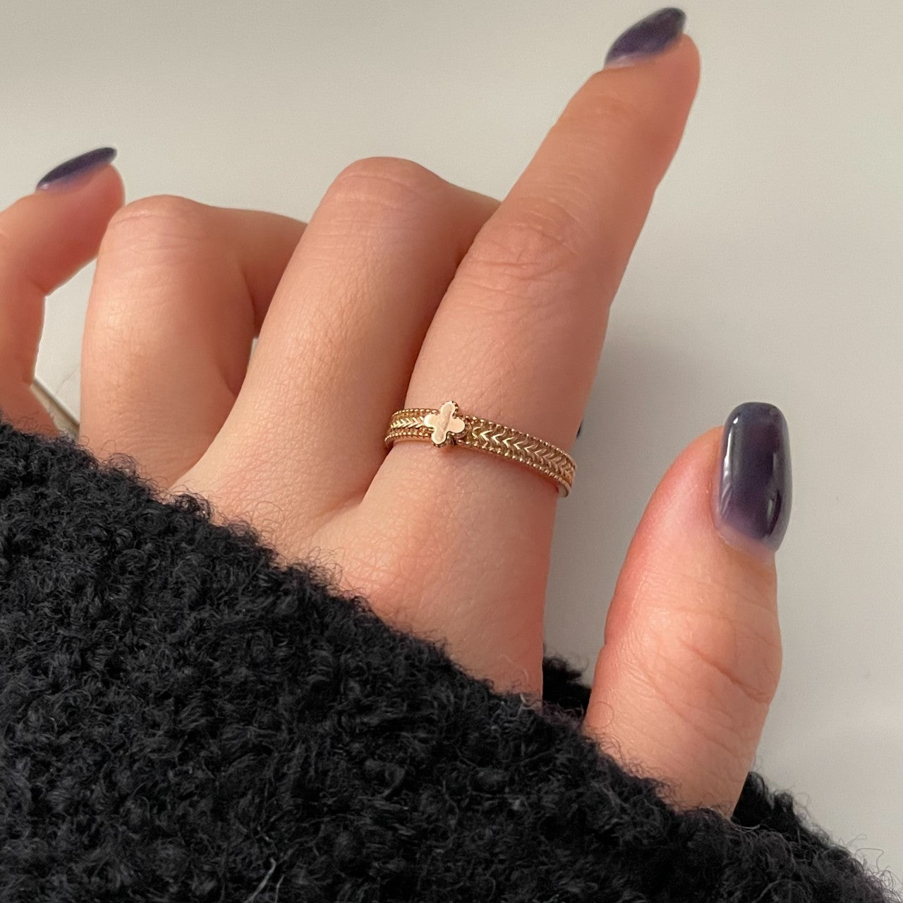 Clover Ring