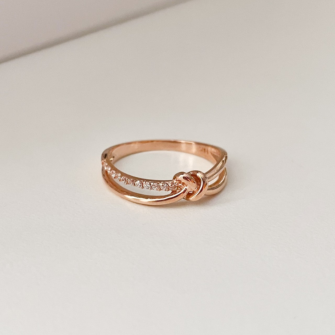 Knot Ring