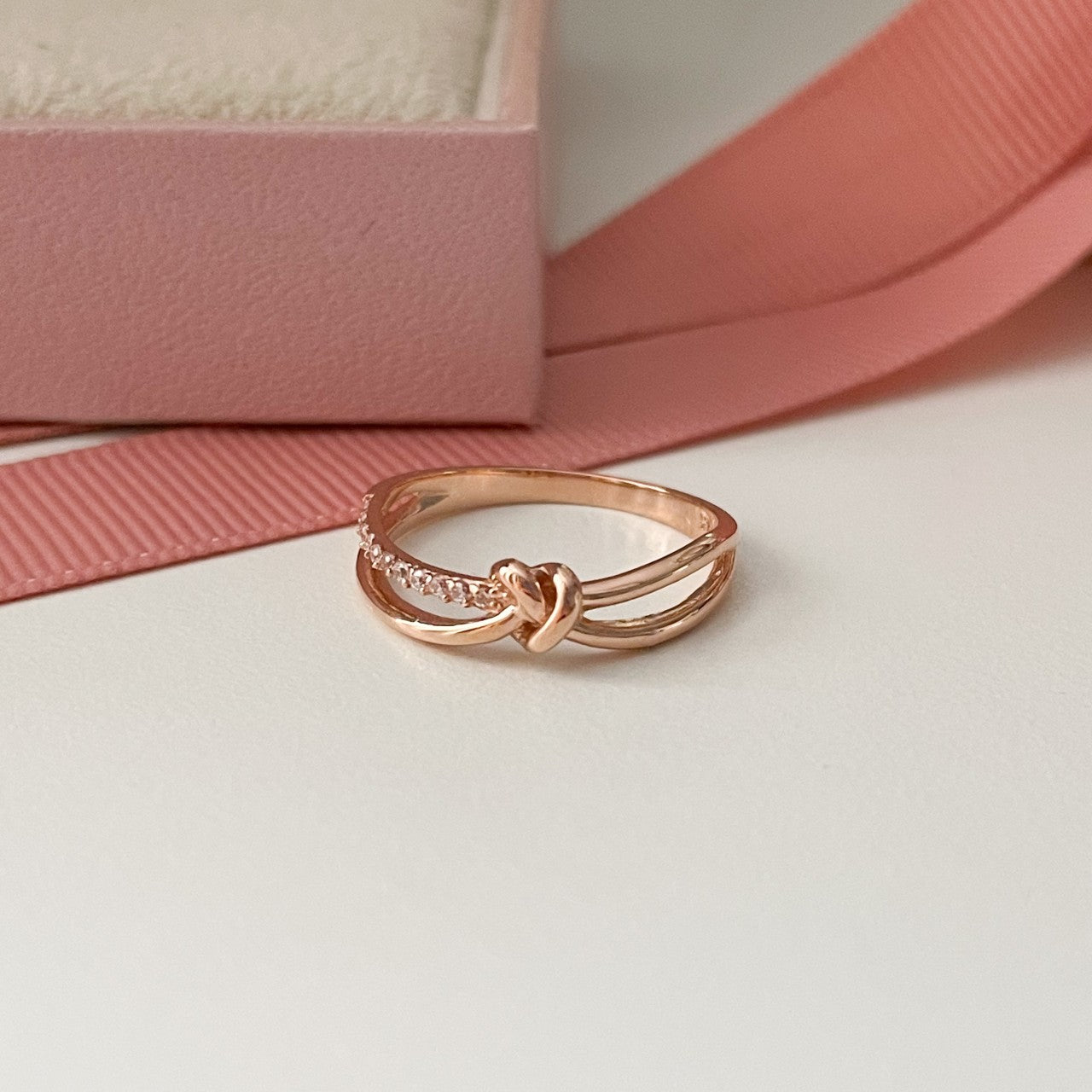 Knot Ring