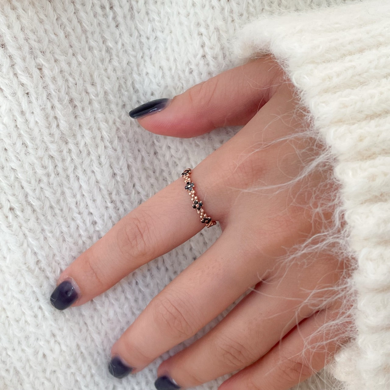 Black Flower Ring