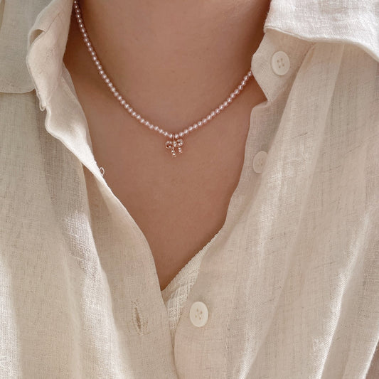 Bow Pearl Necklace
