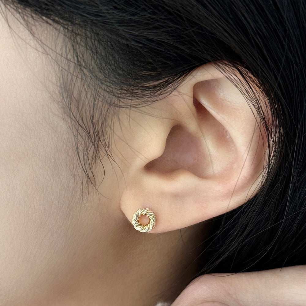 Donut Piercing
