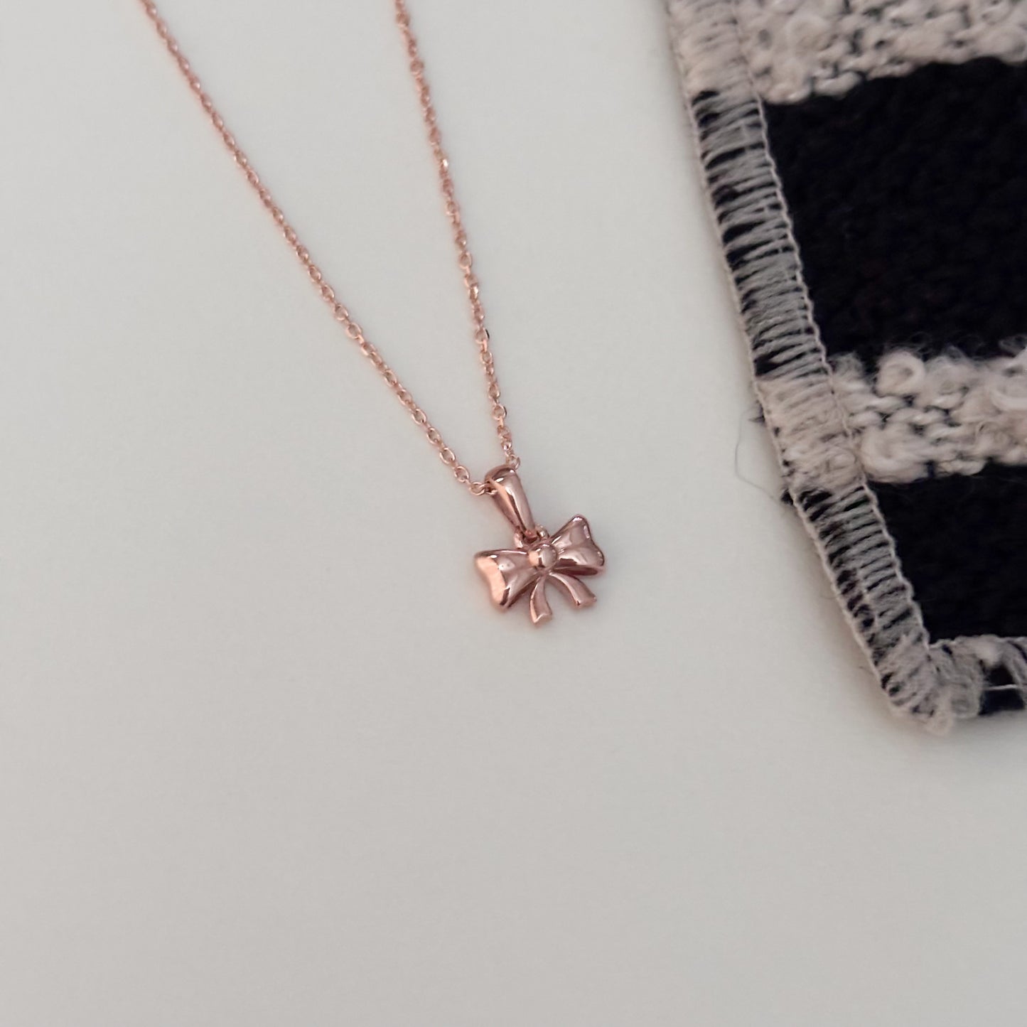 Bow Necklace