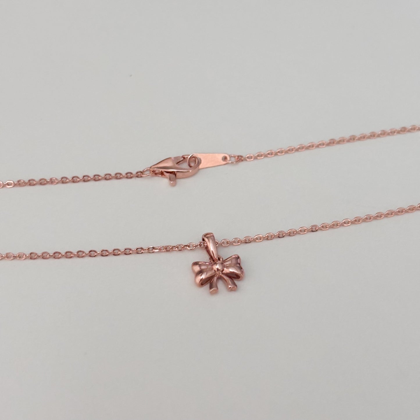 Bow Necklace
