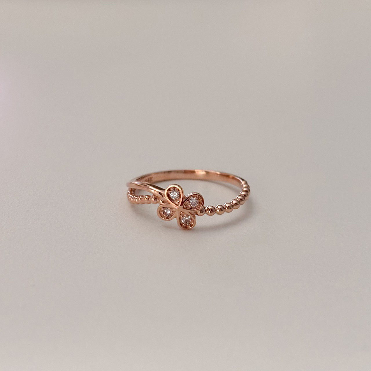 Clover Ring