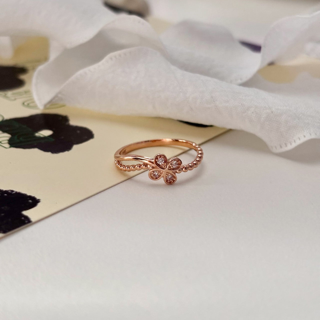 Clover Ring