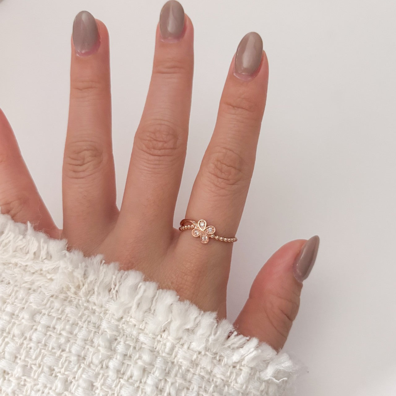 Clover Ring