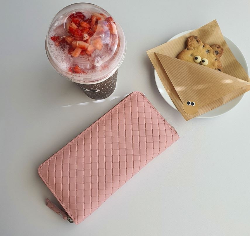 Large Woven Print Wallet