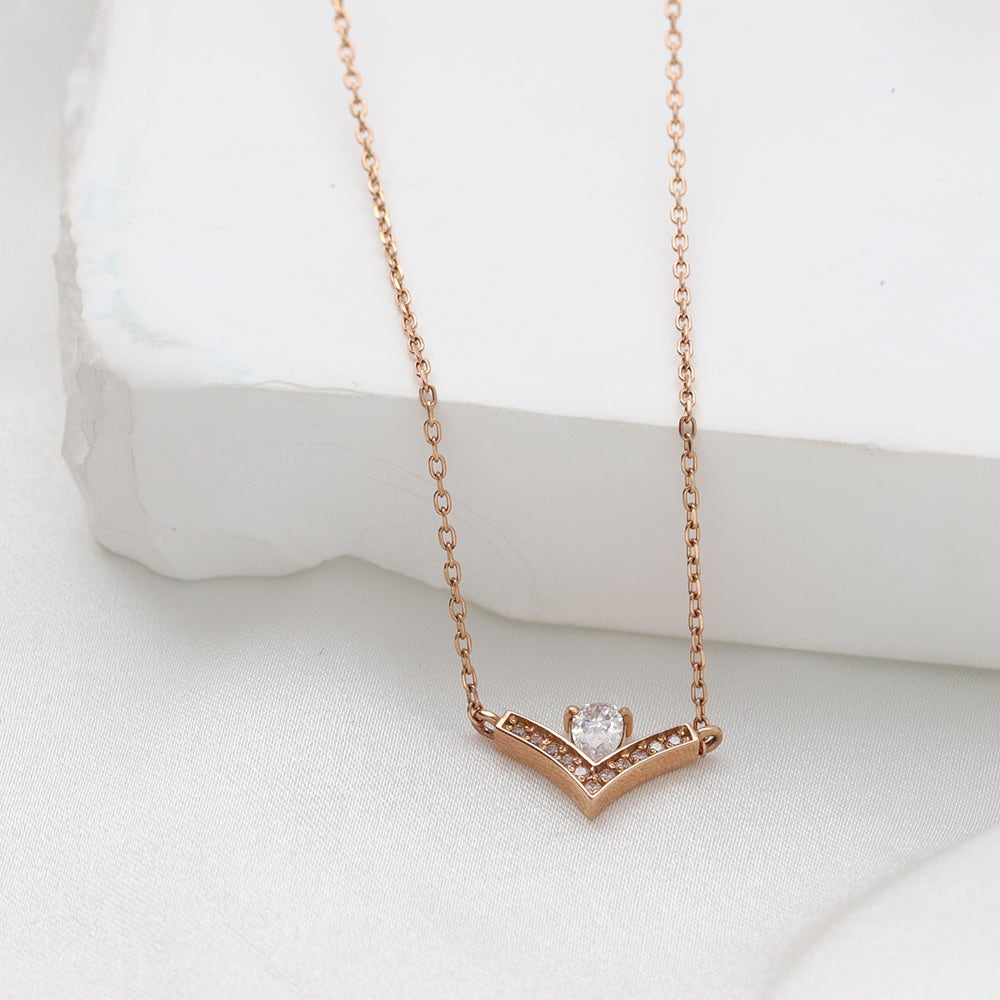 Teardrop V Necklace