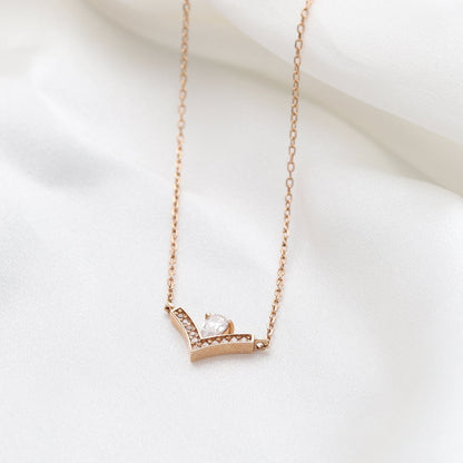 Teardrop V Necklace