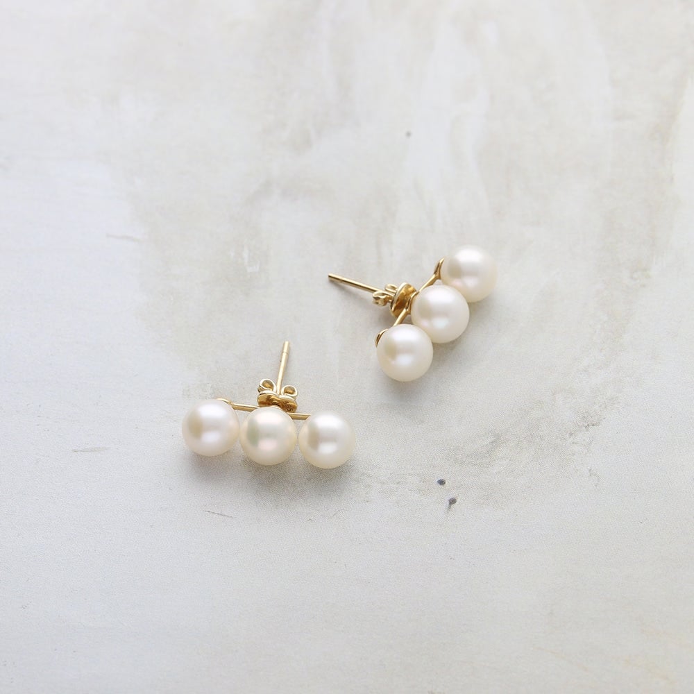 Triple Pearl Piercing