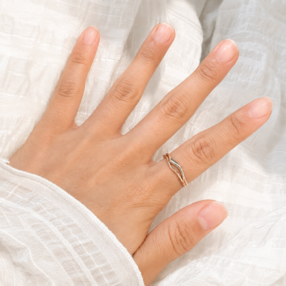 Two Tone Wavy Band