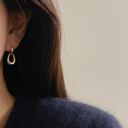 Bella Dangle Earrings