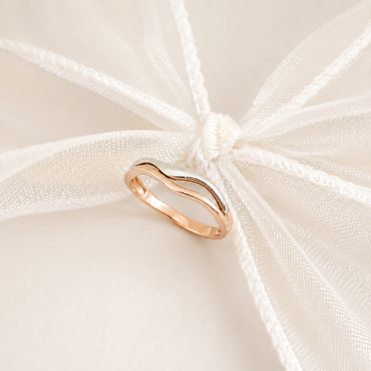 Two Tone Wavy Band