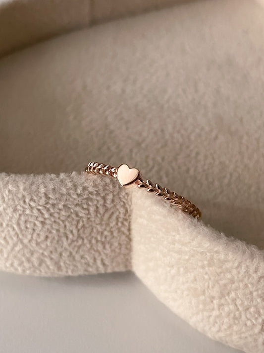 Heart Point Ring