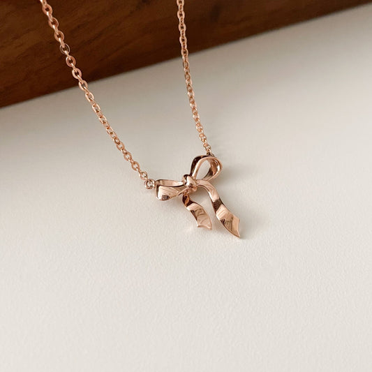 Ribbon Necklace