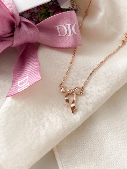 Ribbon Necklace