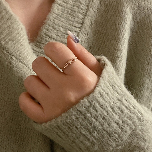 Knot Ring