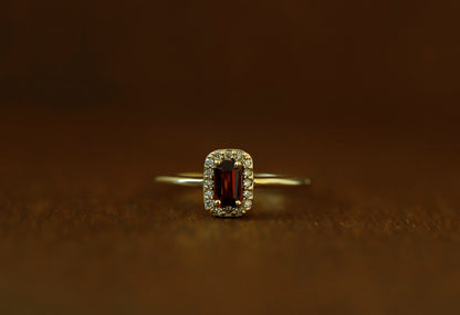 Garnet Ring