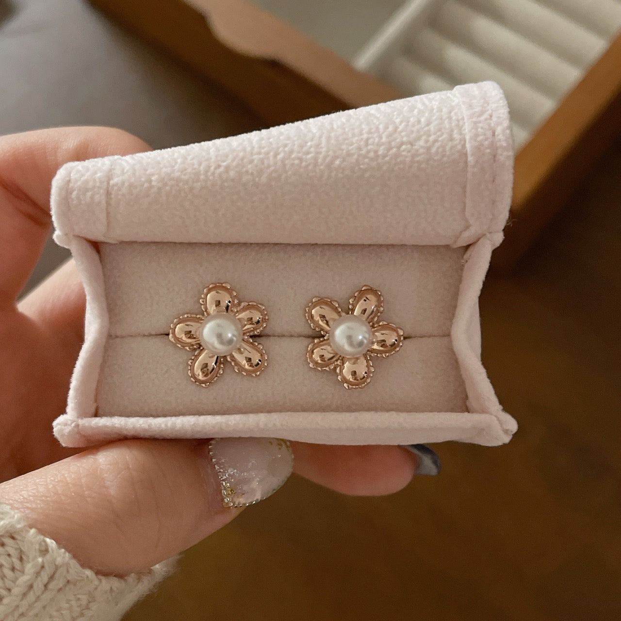 Flower Pearl Earrings