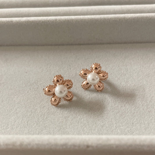 Flower Pearl Earrings