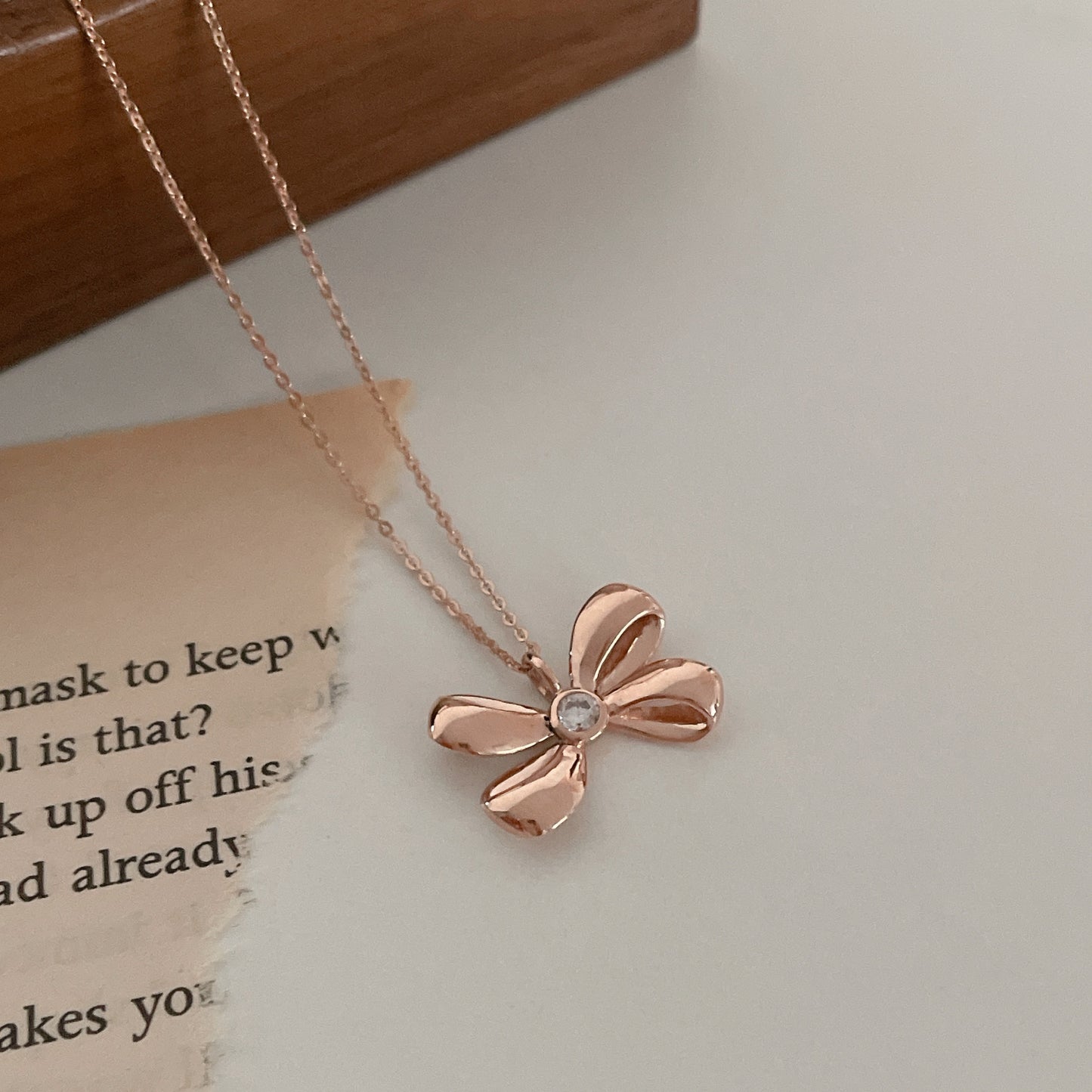 Bow Diamond Necklace