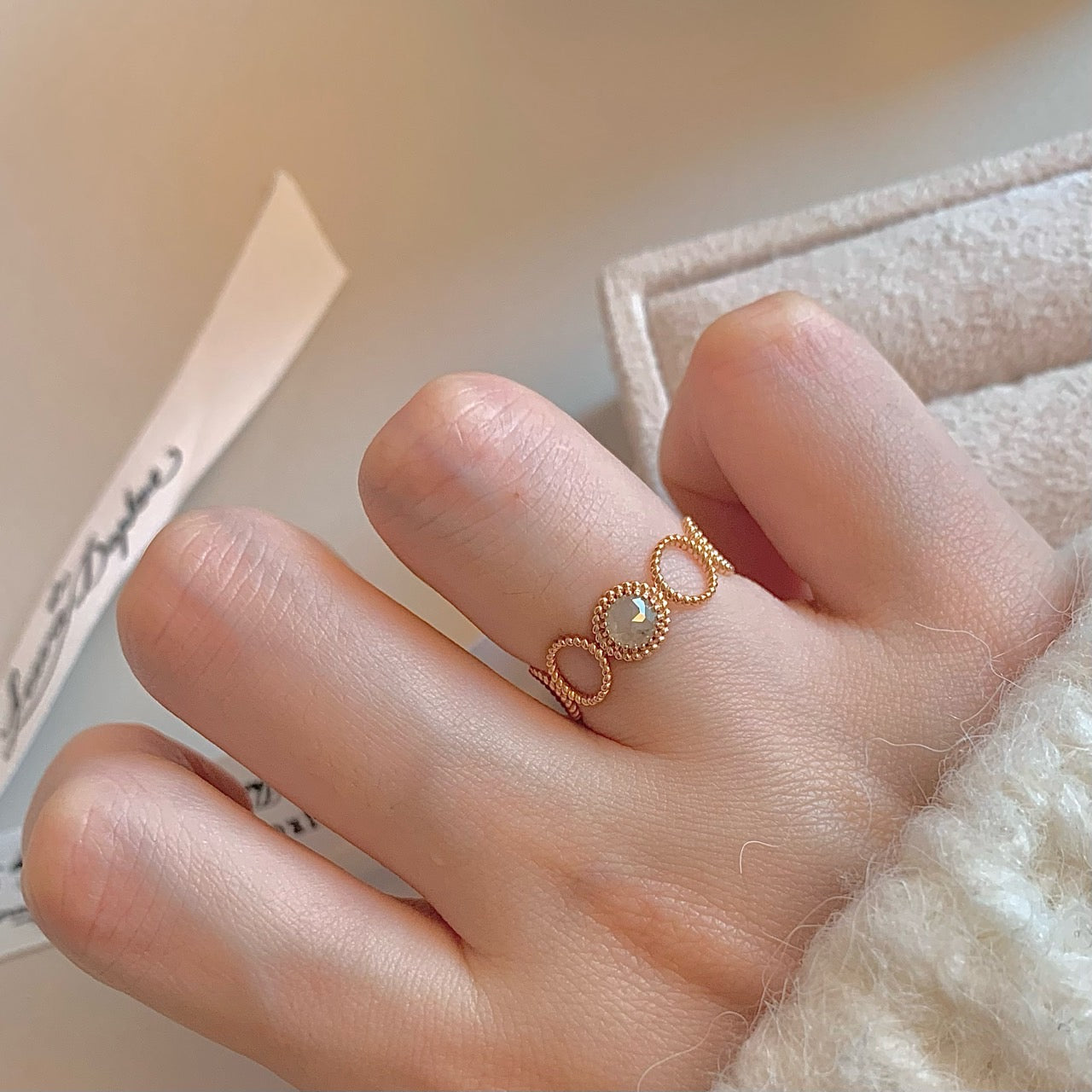 Gray Rough Diamond Link Ring