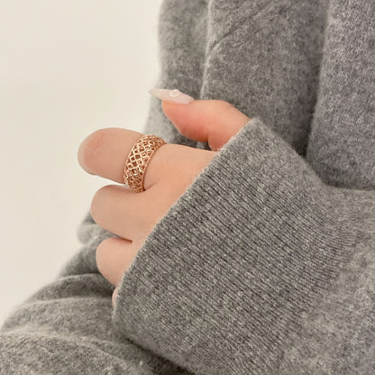 Lace Textured Ring