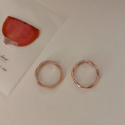 Twist Ring
