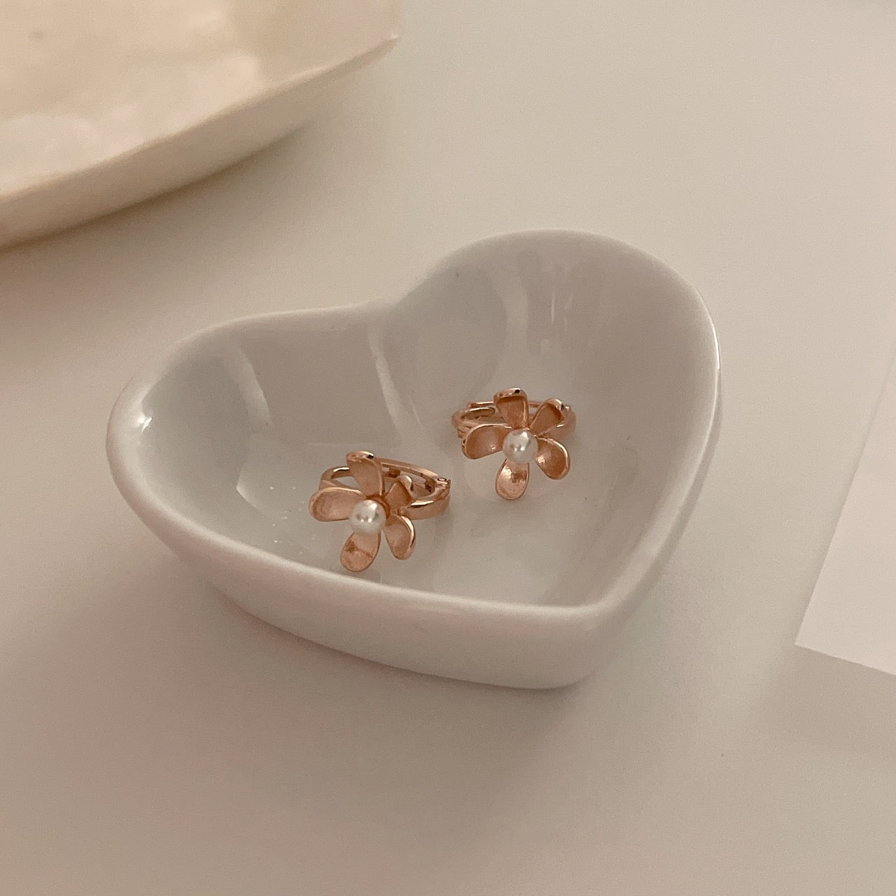 Flower Pearl Earrings