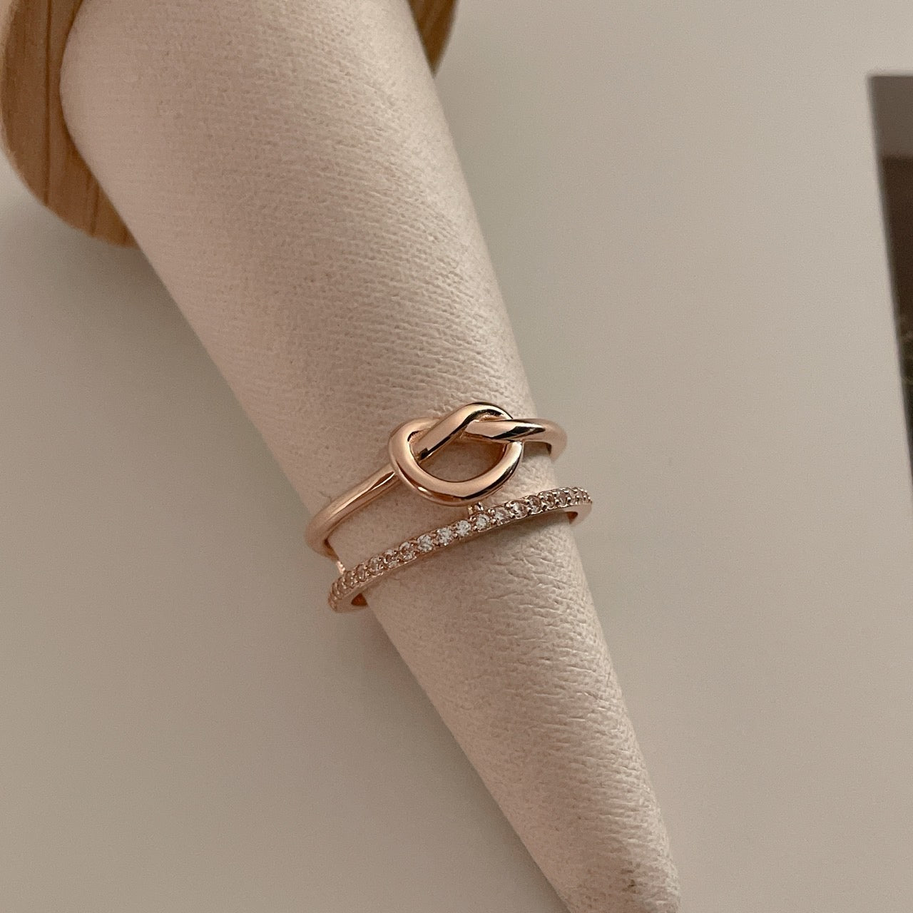 Pretzel Ring