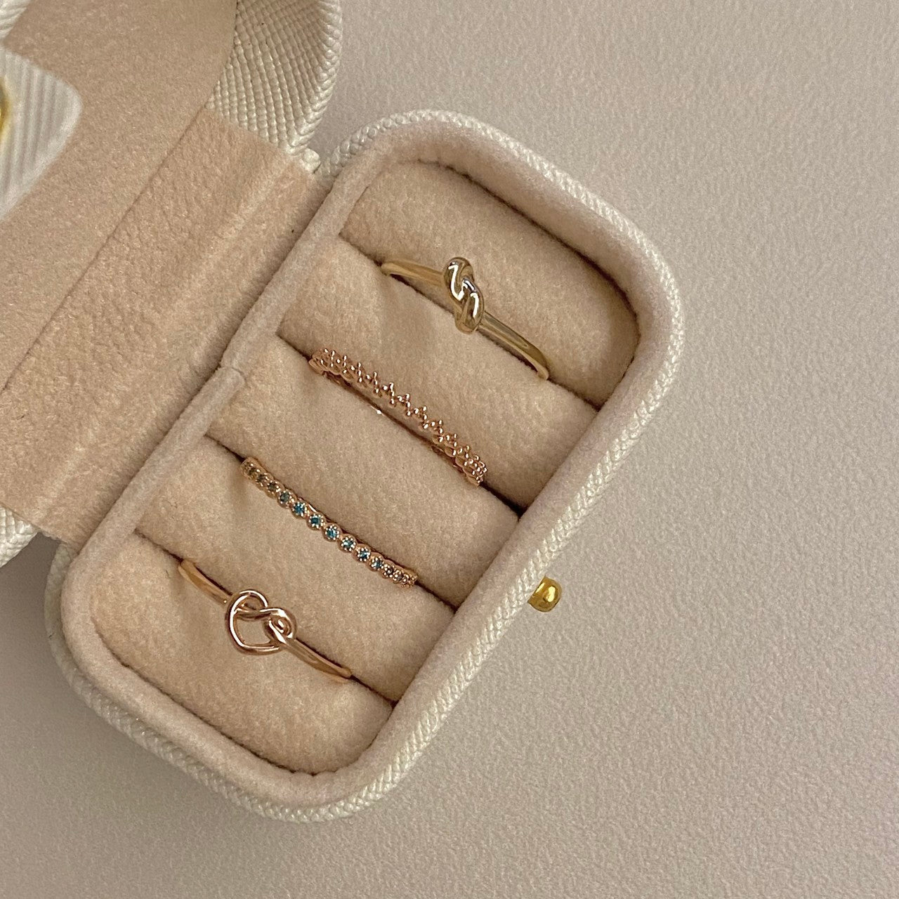 Knot Ring